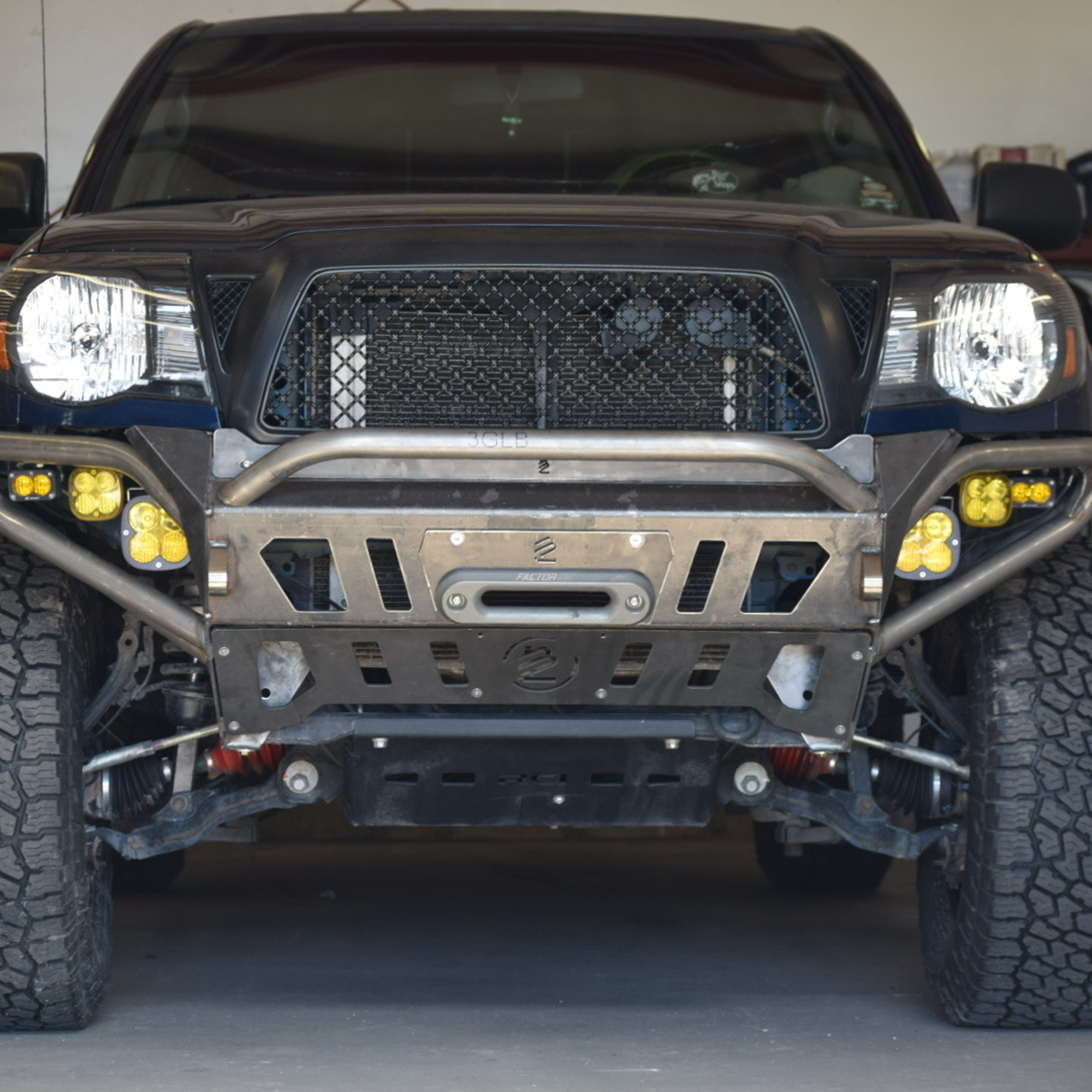 2005-2011 / 2nd Gen / Tacoma Hybrid Front Bumper