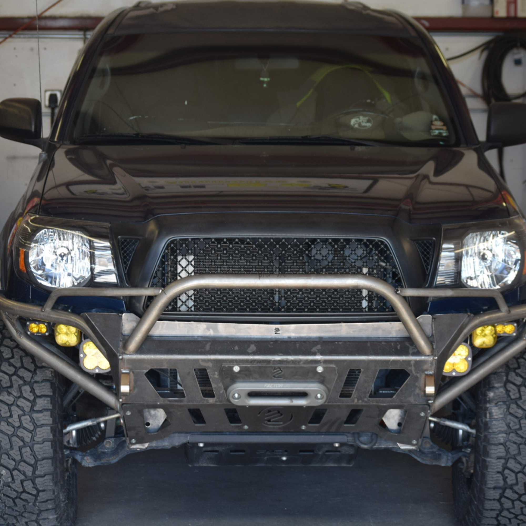 2005-2011 / 2nd Gen / Tacoma Hybrid Front Bumper